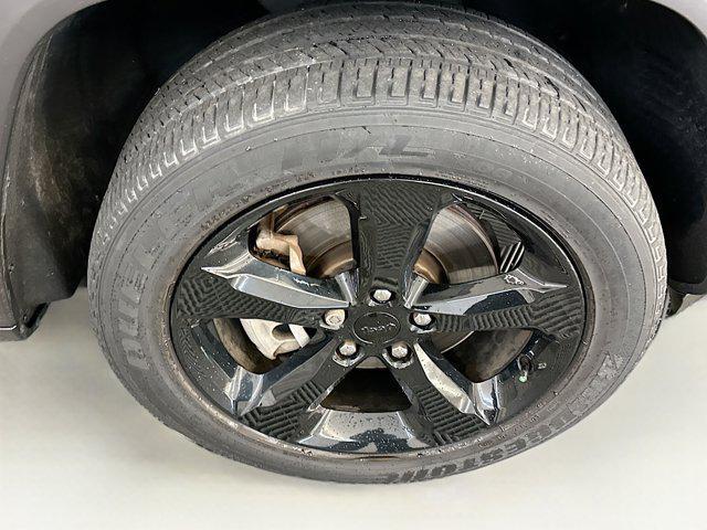 used 2023 Jeep Grand Cherokee L car, priced at $28,987