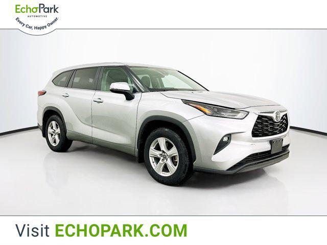 used 2024 Toyota Highlander car, priced at $38,789