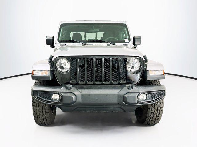 used 2021 Jeep Gladiator car, priced at $28,399