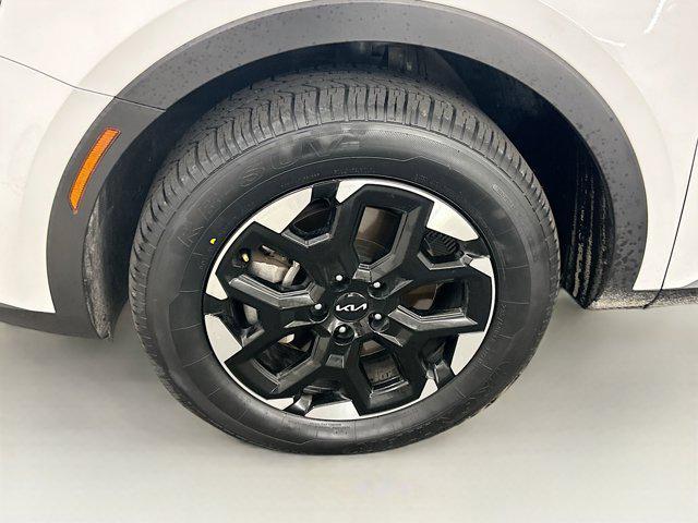 used 2024 Kia Sorento car, priced at $27,997