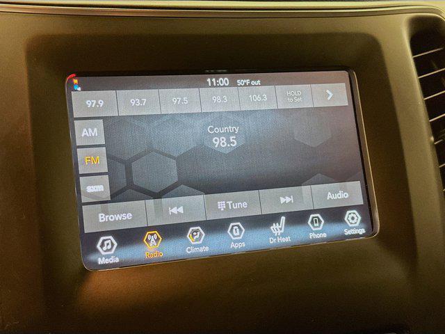 used 2021 Jeep Cherokee car, priced at $19,996