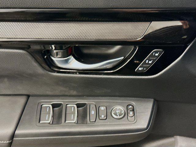 used 2025 Honda CR-V car, priced at $32,996