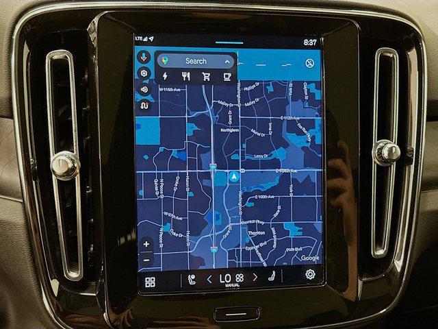 used 2022 Volvo C40 Recharge Pure Electric car, priced at $26,997