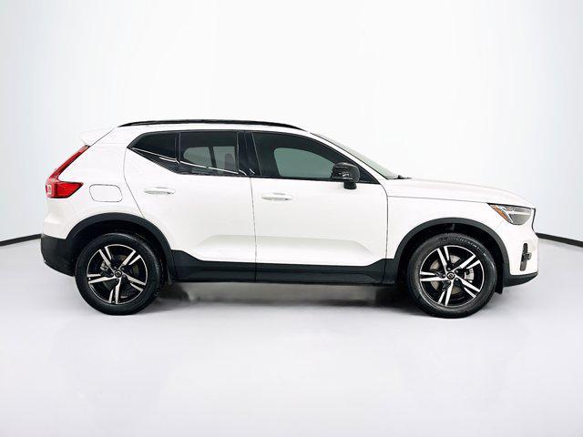 used 2023 Volvo XC40 car, priced at $30,989