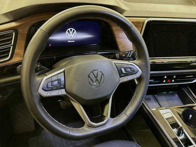 used 2024 Volkswagen Atlas car, priced at $30,997