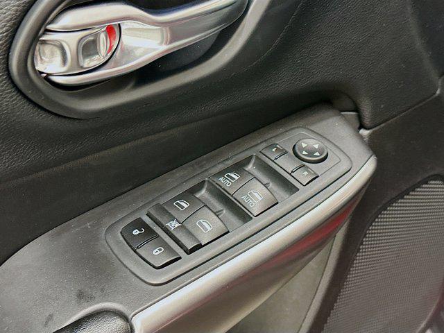 used 2020 Jeep Cherokee car, priced at $17,999