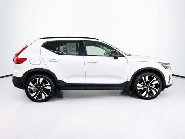 used 2025 Volvo XC40 car, priced at $30,997