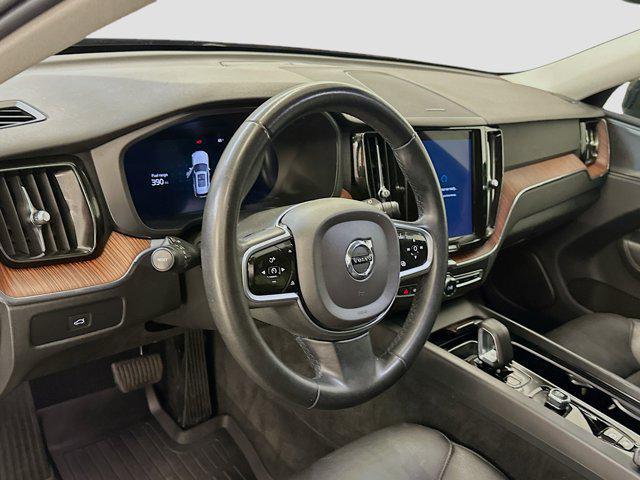 used 2023 Volvo XC60 car, priced at $33,987