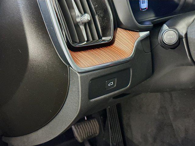 used 2023 Volvo XC60 car, priced at $33,987