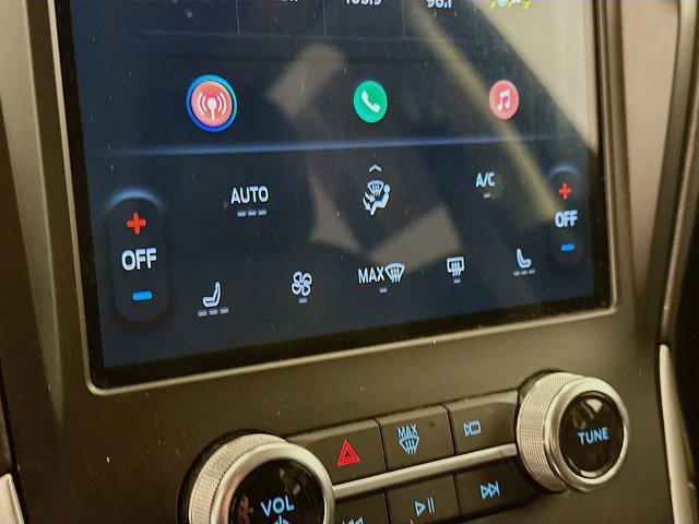 used 2024 Ford Edge car, priced at $22,497