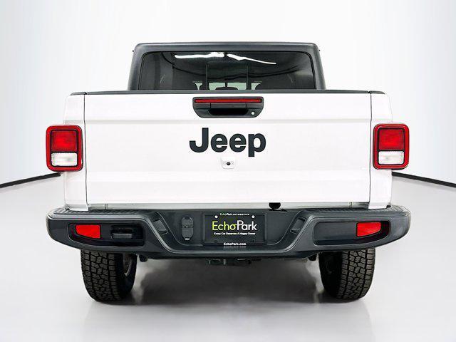 used 2023 Jeep Gladiator car, priced at $27,989