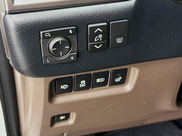 used 2022 Lexus GX 460 car, priced at $52,697