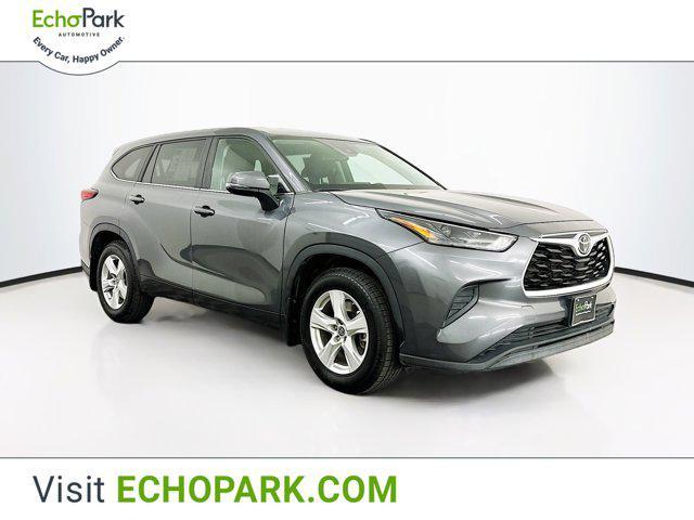 used 2023 Toyota Highlander car, priced at $33,989