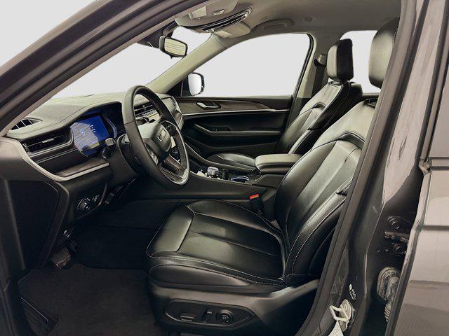 used 2023 Jeep Grand Cherokee car, priced at $31,797