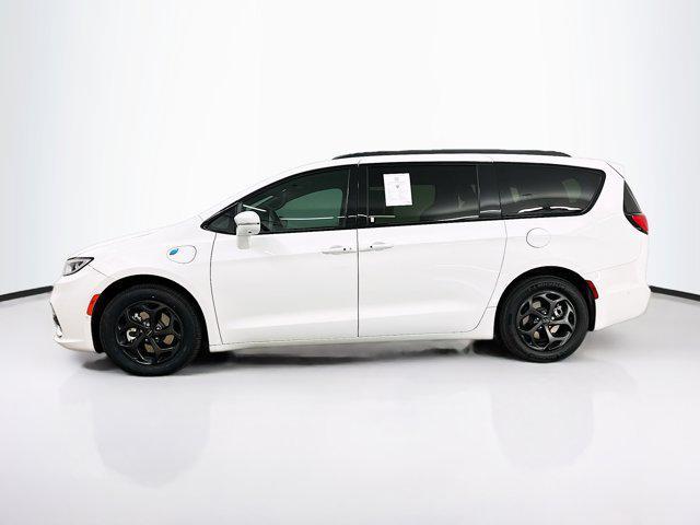 used 2022 Chrysler Pacifica Hybrid car, priced at $29,789