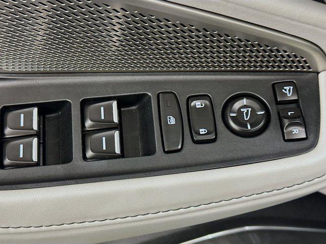 used 2023 Acura MDX car, priced at $38,897