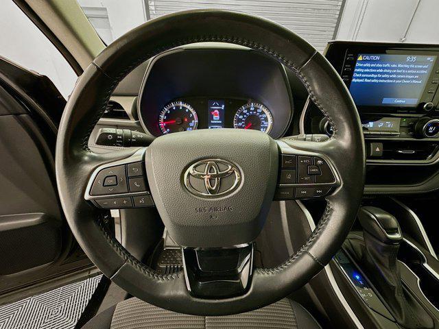 used 2021 Toyota Highlander car, priced at $27,489