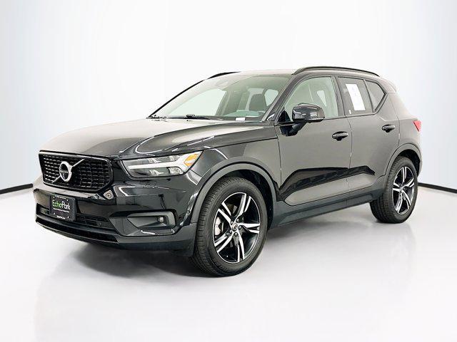 used 2021 Volvo XC40 car, priced at $27,297