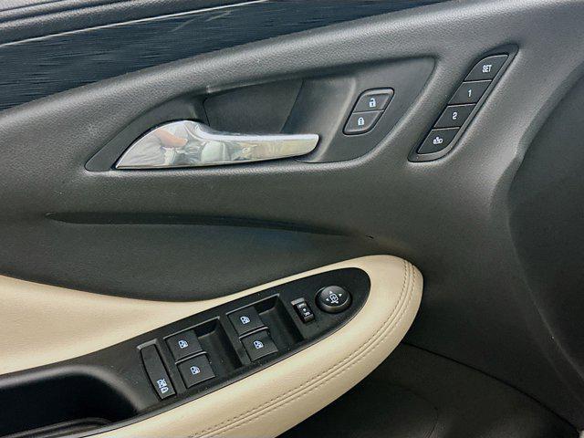 used 2018 Buick Envision car, priced at $15,999