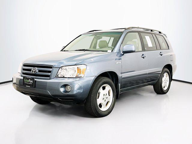 used 2005 Toyota Highlander car, priced at $5,399