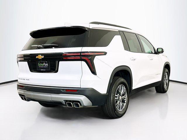 used 2025 Chevrolet Traverse car, priced at $35,596