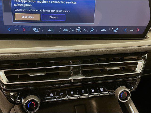 used 2025 Chevrolet Traverse car, priced at $35,596