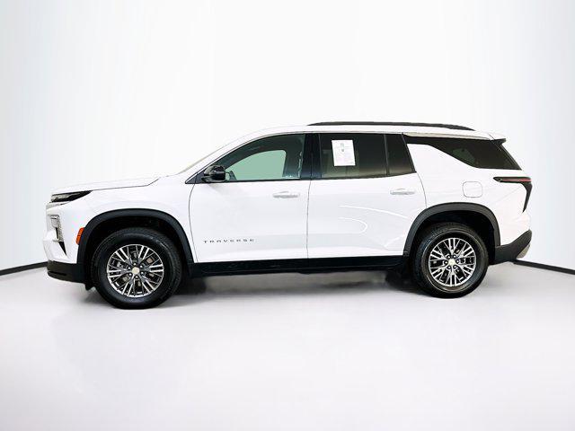 used 2025 Chevrolet Traverse car, priced at $35,596