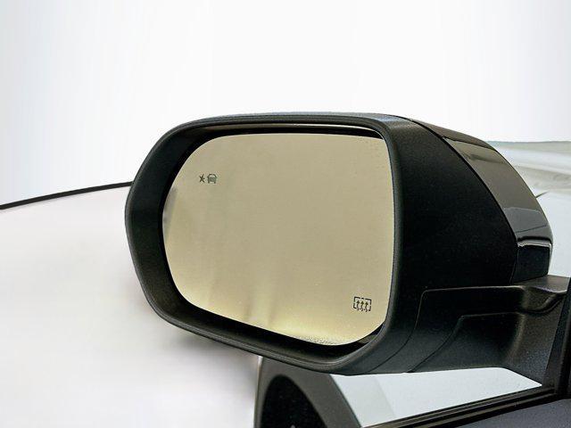 used 2025 Chevrolet Traverse car, priced at $35,596