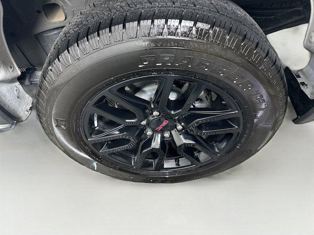 used 2024 GMC Sierra 1500 car, priced at $43,187