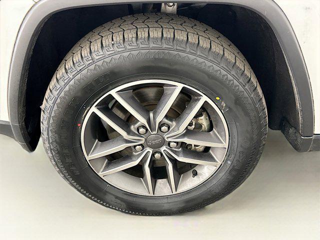 used 2022 Jeep Grand Cherokee car, priced at $28,497