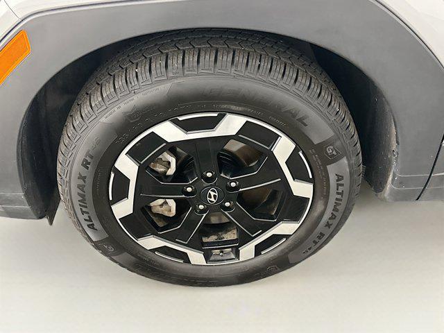 used 2025 Hyundai Santa Fe car, priced at $31,997