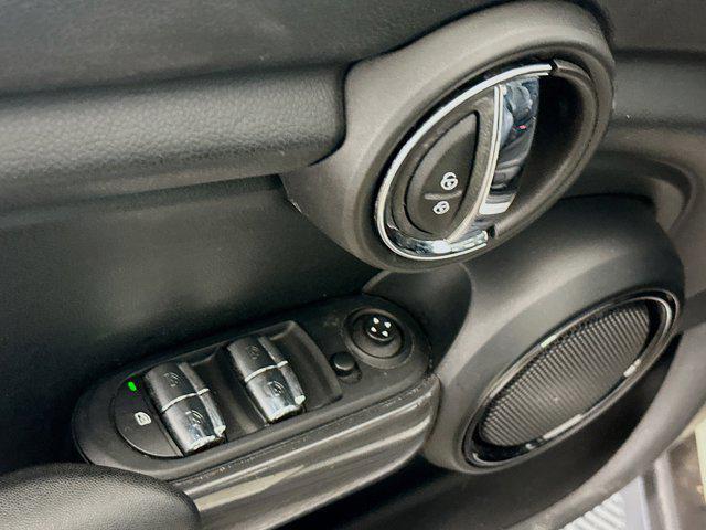 used 2018 MINI Hardtop car, priced at $11,899