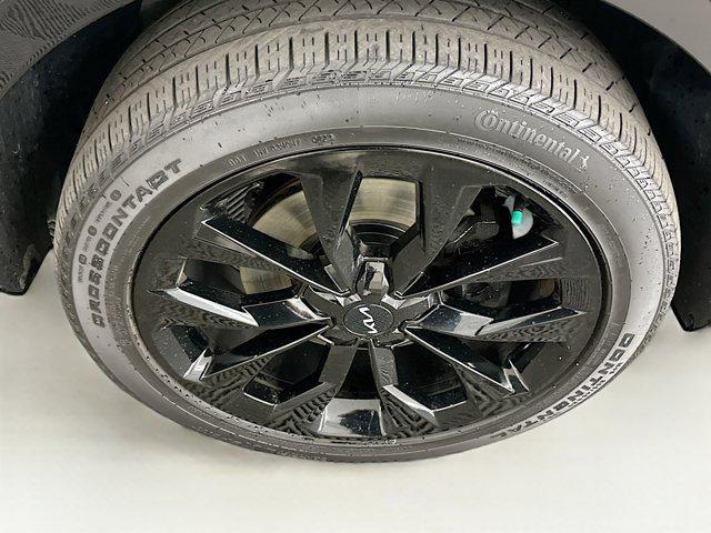 used 2023 Kia Sorento car, priced at $33,197
