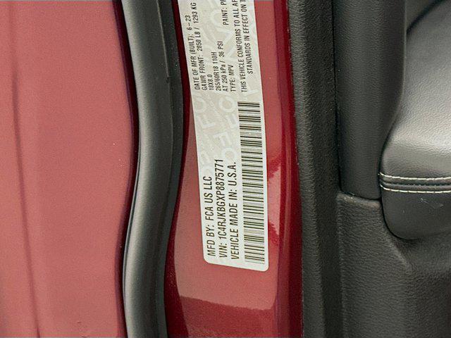 used 2023 Jeep Grand Cherokee L car, priced at $29,197