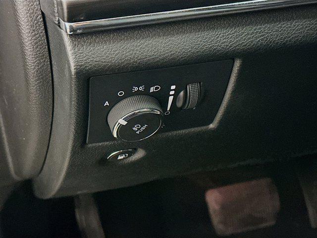 used 2022 Jeep Grand Cherokee car, priced at $25,997