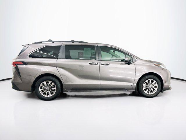 used 2021 Toyota Sienna car, priced at $37,109