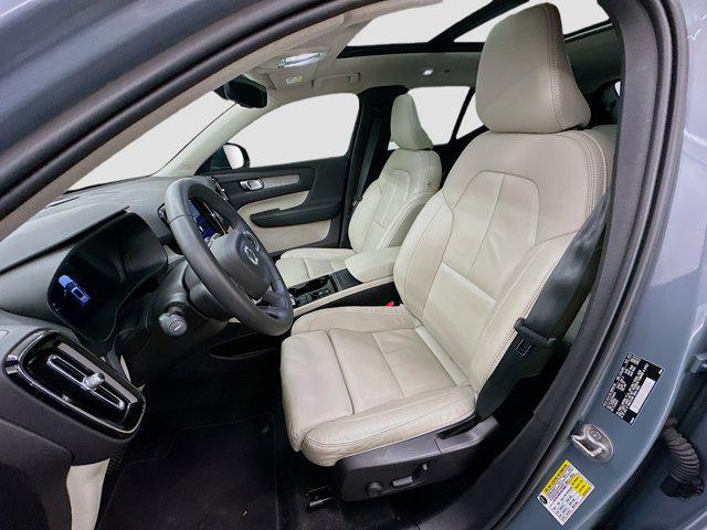 used 2023 Volvo XC40 car, priced at $28,797