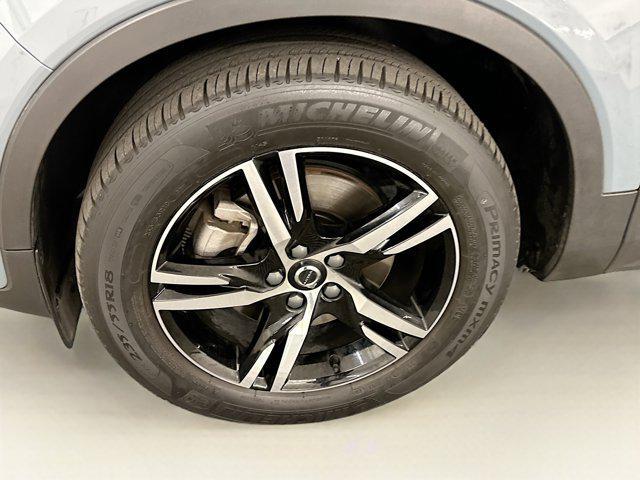used 2023 Volvo XC40 car, priced at $28,797