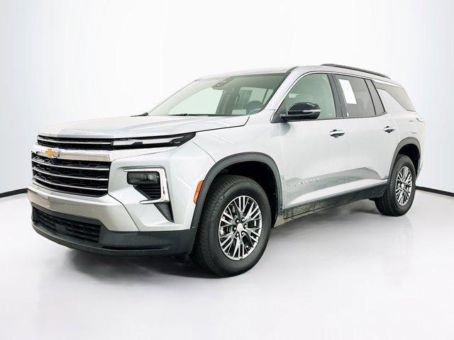 used 2025 Chevrolet Traverse car, priced at $39,197