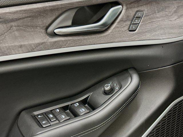 used 2022 Jeep Grand Cherokee L car, priced at $29,997