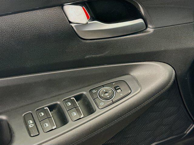 used 2023 Hyundai Santa Fe car, priced at $21,996