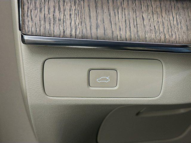 used 2023 Volvo XC90 car, priced at $36,987