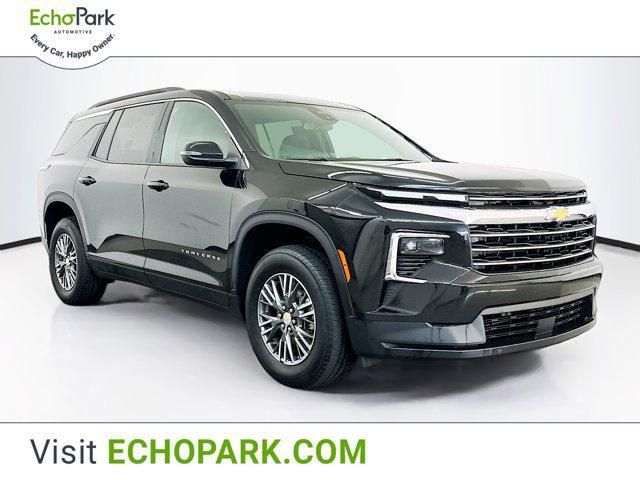 used 2025 Chevrolet Traverse car, priced at $35,996