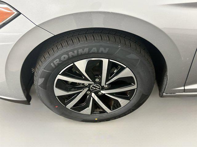 used 2024 Volkswagen Jetta car, priced at $17,297