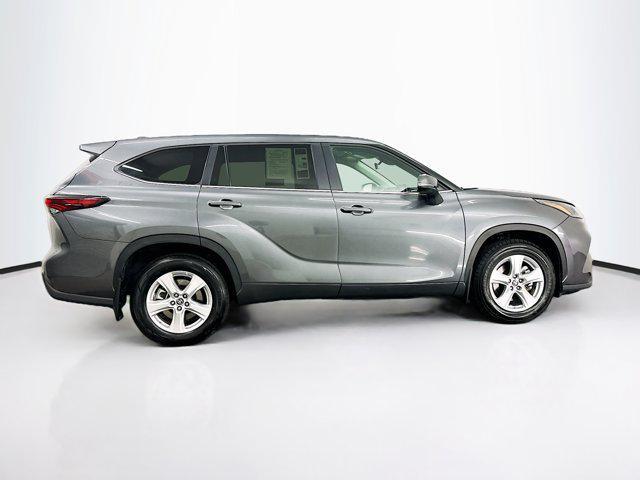 used 2024 Toyota Highlander car, priced at $35,597
