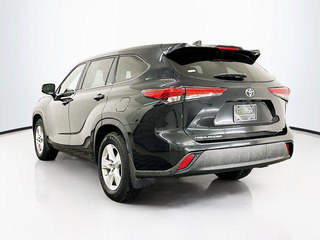 used 2023 Toyota Highlander car, priced at $32,389