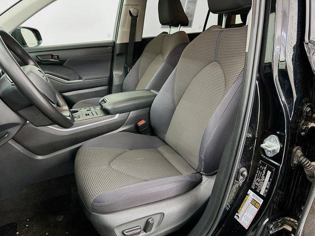 used 2023 Toyota Highlander car, priced at $32,389