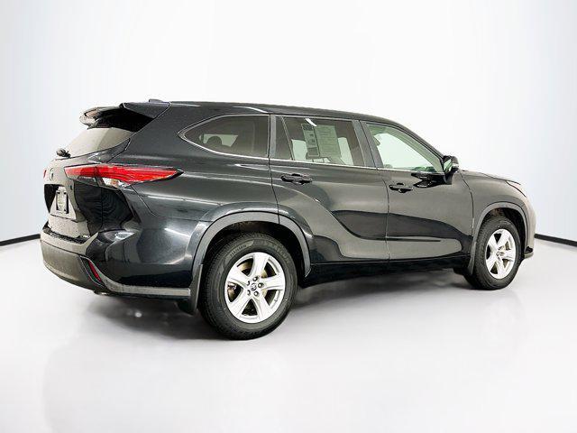 used 2023 Toyota Highlander car, priced at $32,389