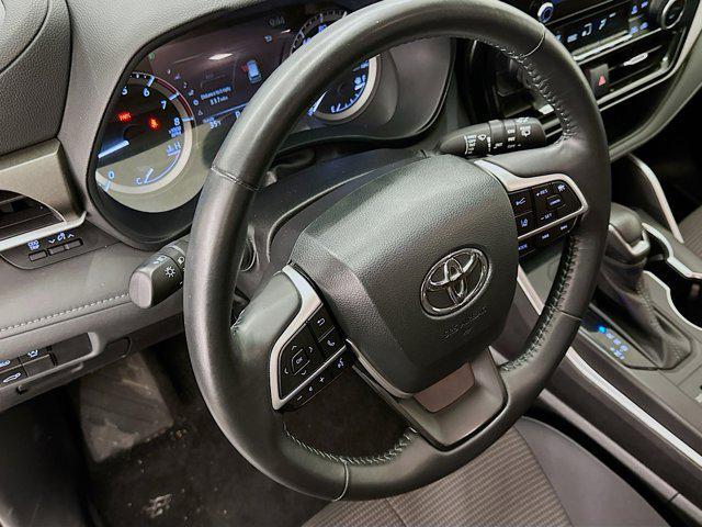 used 2024 Toyota Highlander car, priced at $35,589