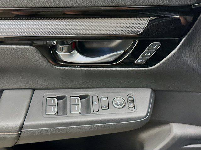 used 2024 Honda CR-V Hybrid car, priced at $34,297
